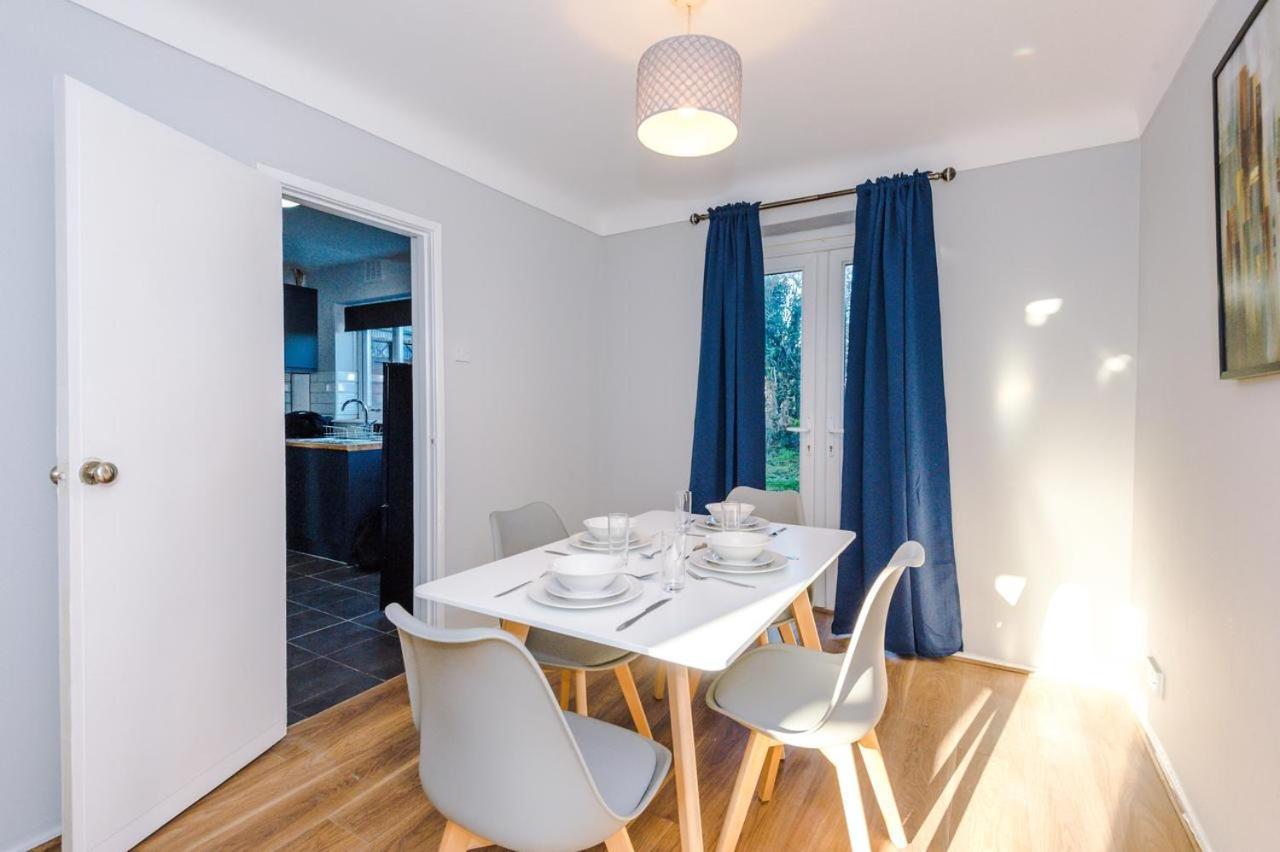 Damwood House Holiday home