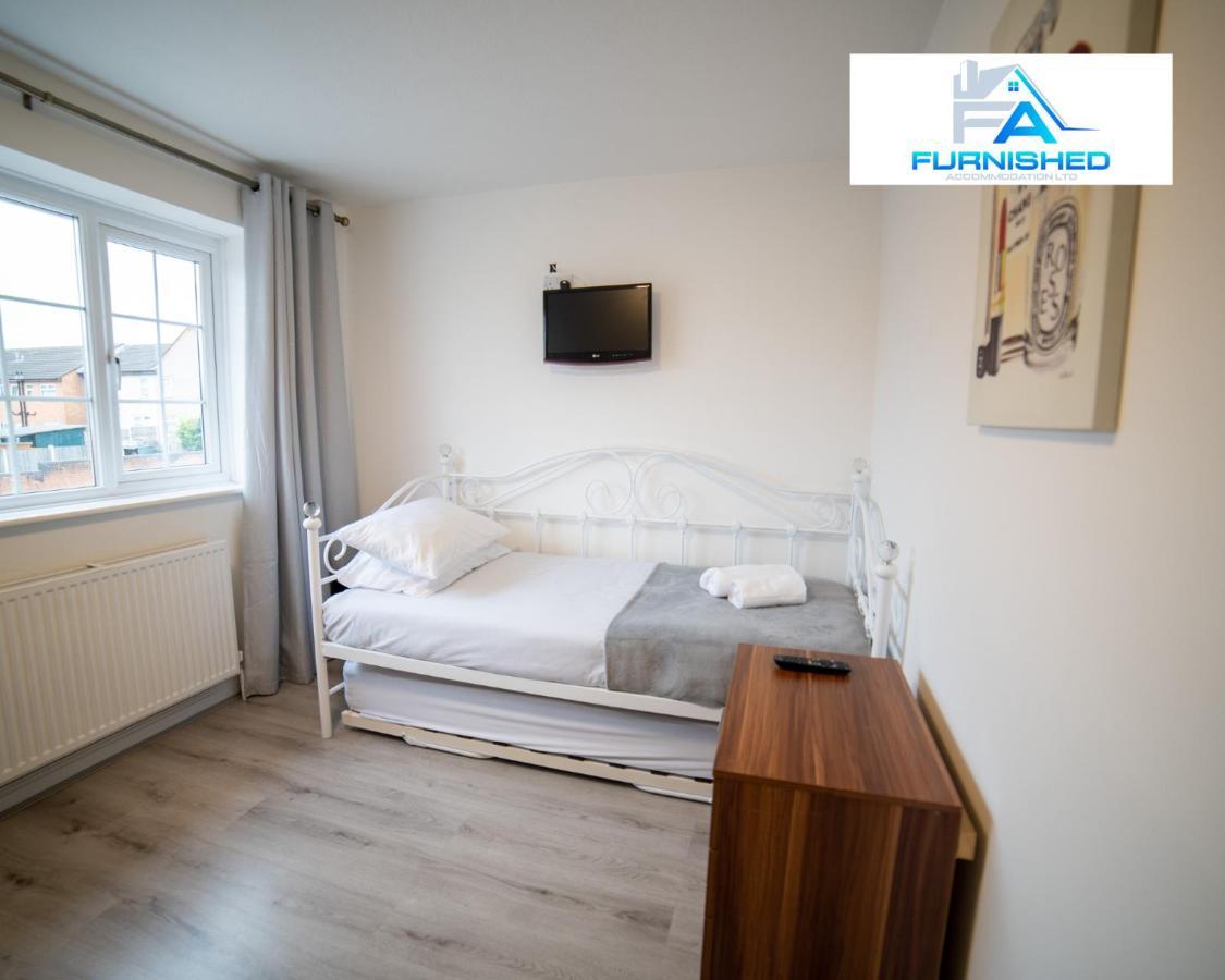 Apartment Furnished - Family - Free Parking Liverpool