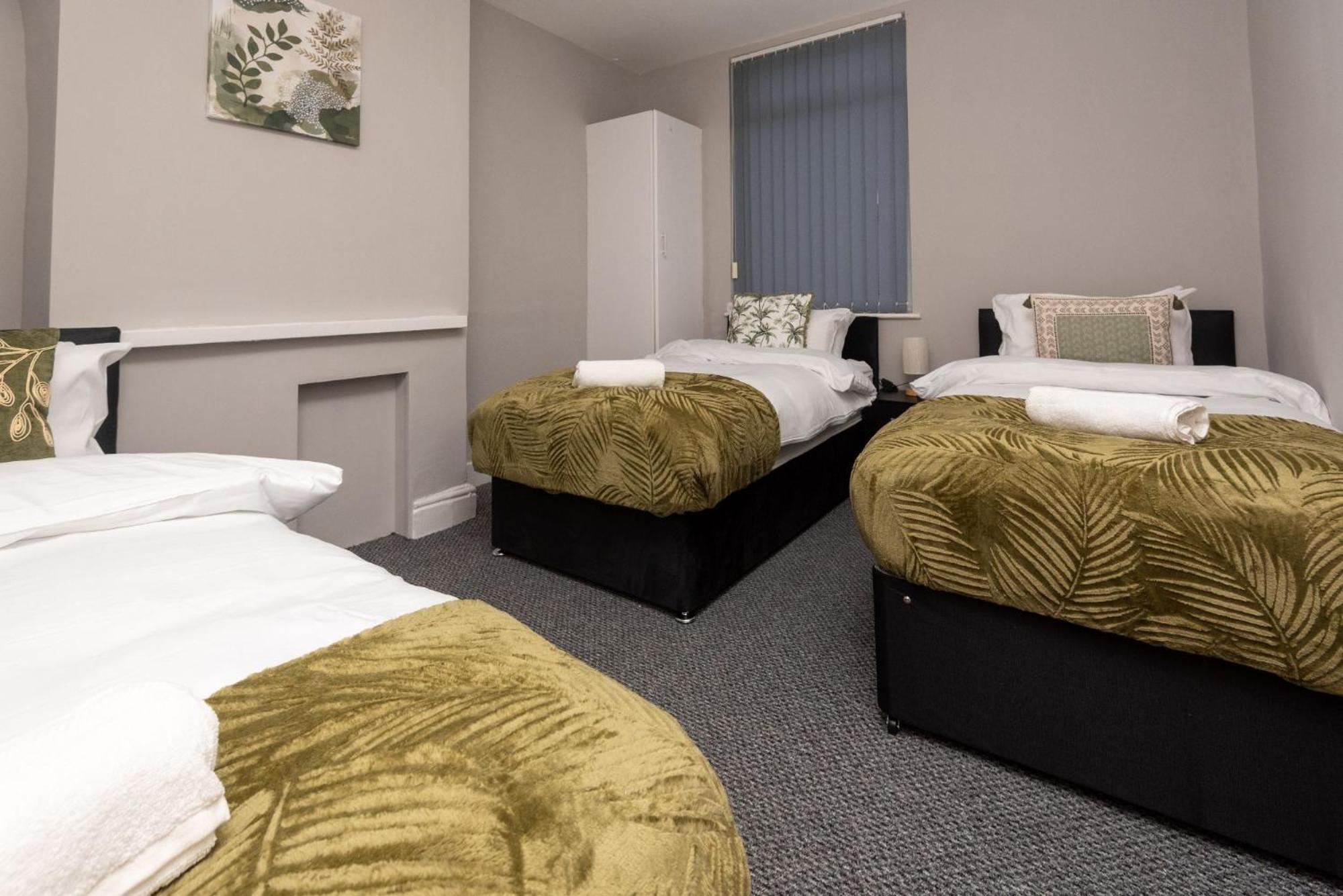 Holiday home Spacious Liverpool