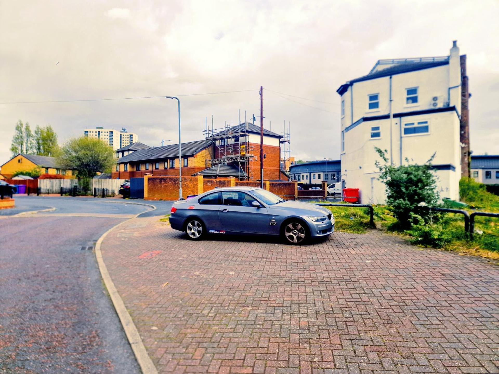 Exquisite Centre On A Prime Location Apartment