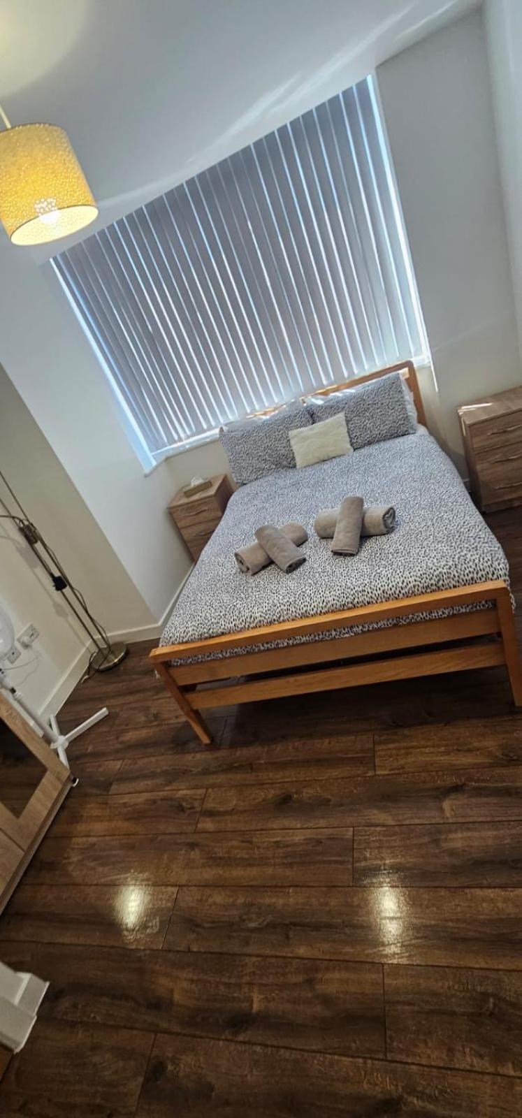2 Bedroom With Amazing Views Of Centre *