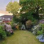 Luxury 5* Home With Secret Garden And Free Parking