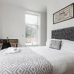 York Villas Free Parking Included