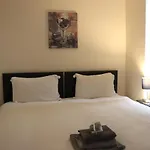 Dockside Lodge