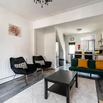 2 Bed House Close To Liverpool & Everton Stadiums