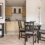 Apartment 32