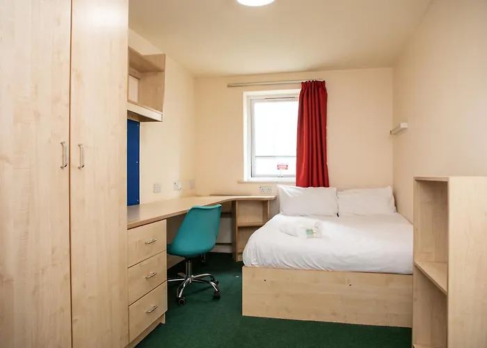 Albert Court