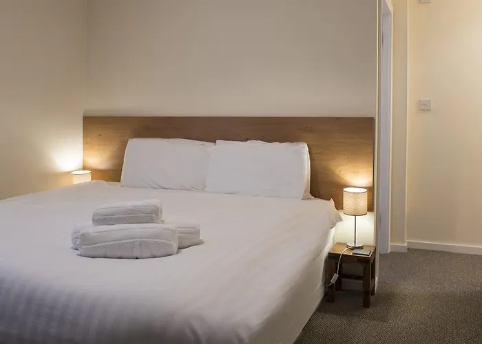 Cargo Cafe Apartments