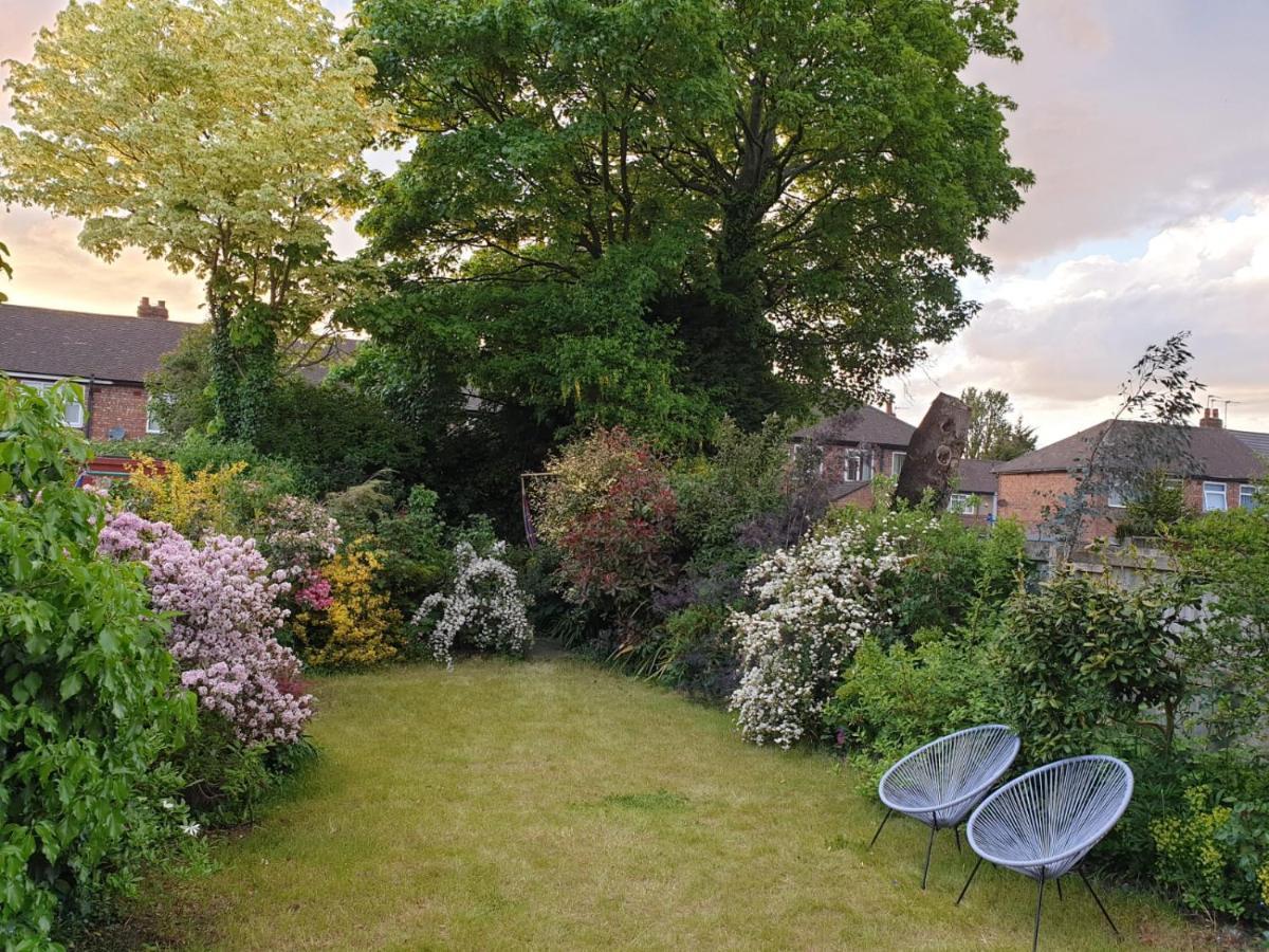 Luxury 5* With Secret Garden And Free Parking * Liverpool