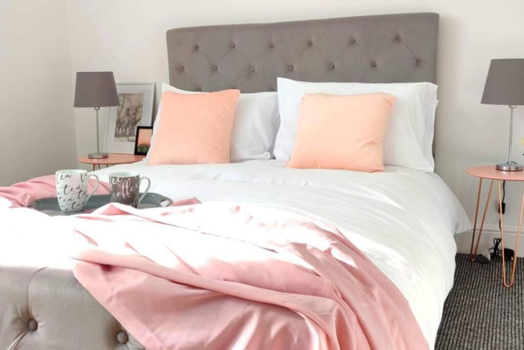 Bed & Breakfast Lodge-room-21