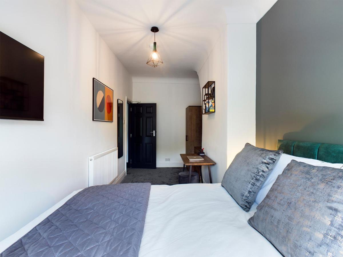 Large, Stylish Maisonette In Liverpool, Opposite Sefton Park