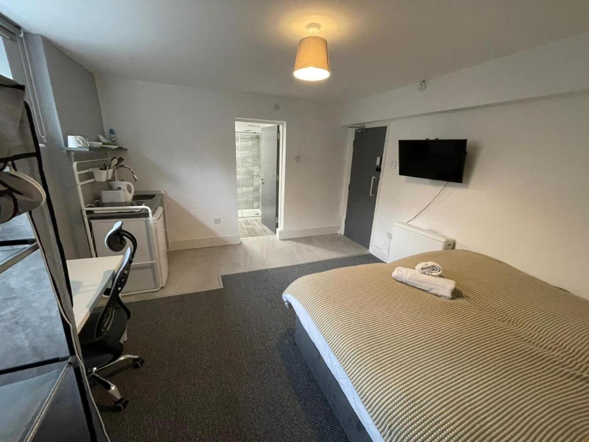 Lodge-room-21 Bed & Breakfast Liverpool