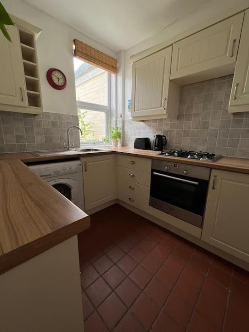 2025 Award Winner Strawberry House - 3 Bedrooms *