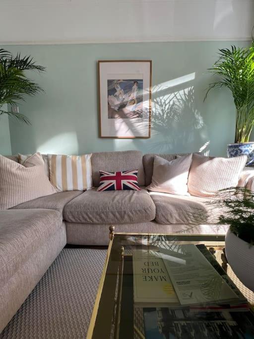 Holiday home 2025 Award Winner Strawberry House - 3 Bedrooms *