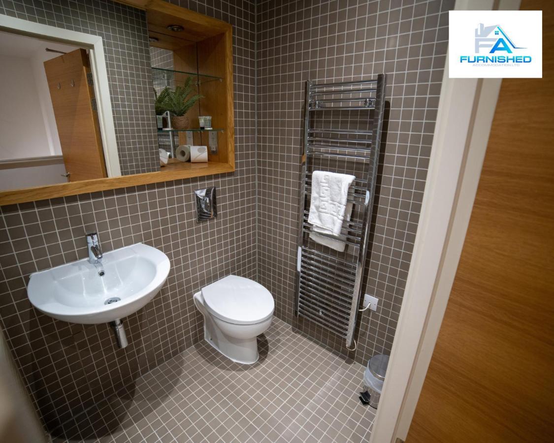 Long Business By Furnished - Free Parking - Wifi * Liverpool