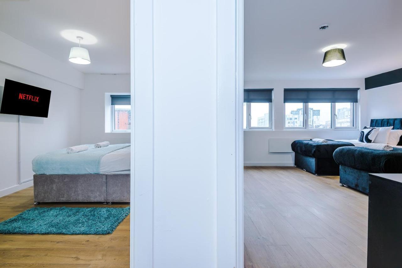 A-k Apartments- Vibrant Centre Sleeping 5 Guests Liverpool