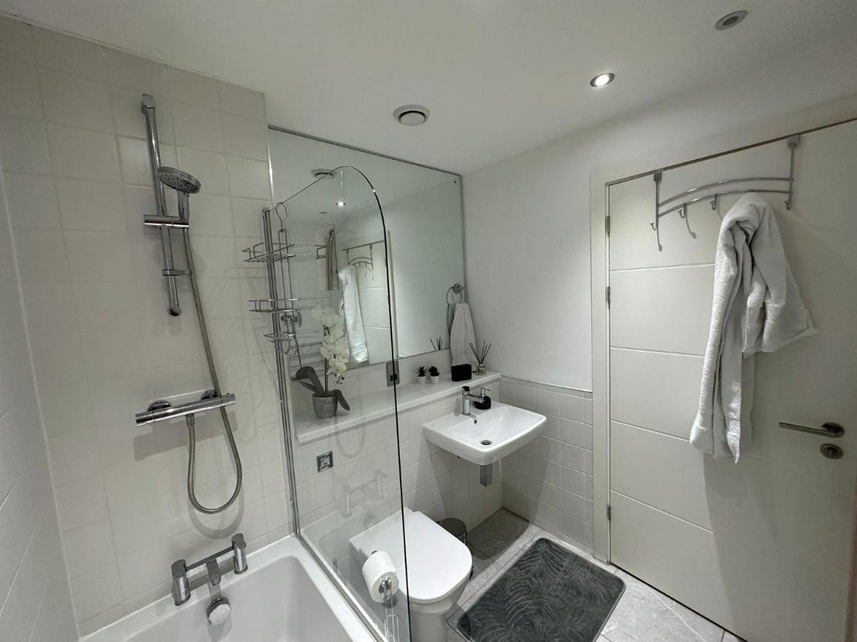 Beautifull And Cosy Family With Merseyside View Near City Center