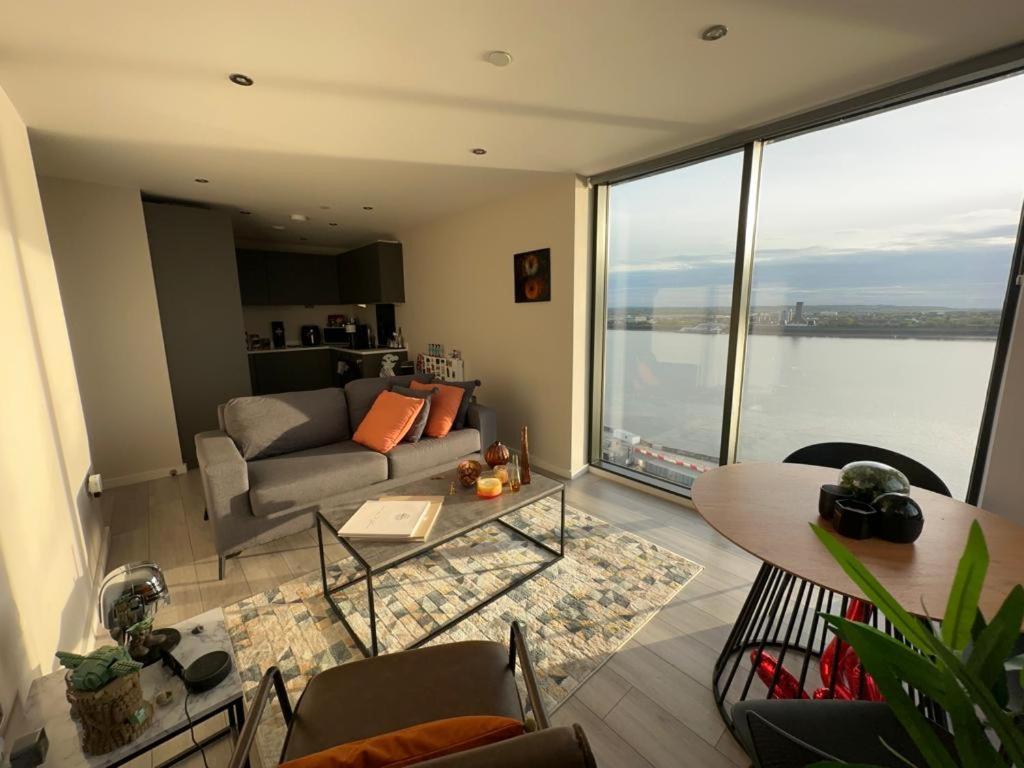 Beautifull And Cosy Family With Merseyside View Near City Center * Liverpool