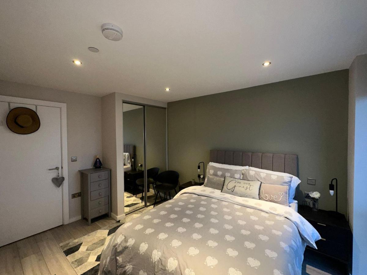 Homestay Beautifull And Cosy Family With Merseyside View Near City Center *