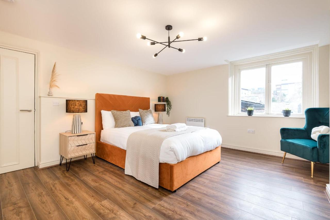 Holiday home Host & - The Rodney Townhouse