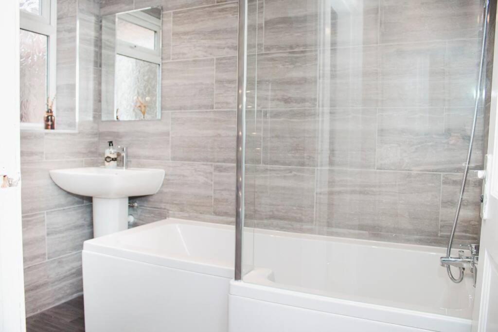 Holiday home Coastal Serenity Retreat *