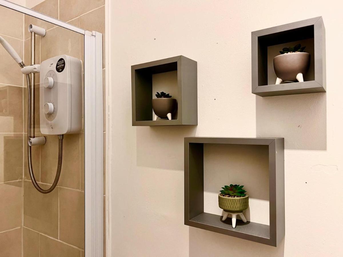 Centre 2 Bed Apartment *