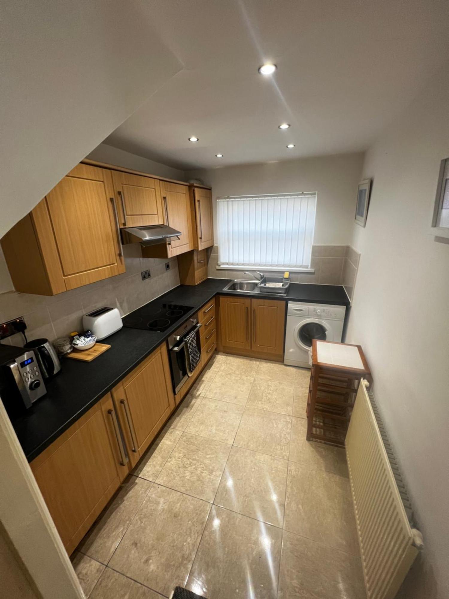 Apartment No 3 - Large 1 Bed Near Sefton Park And Lark Lane Liverpool
