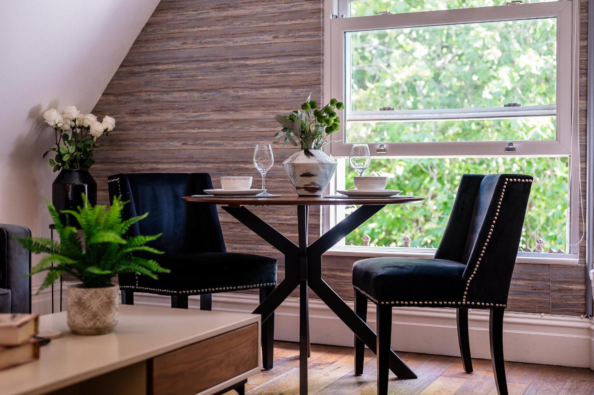 Apartment Host & - Kensington Quarters