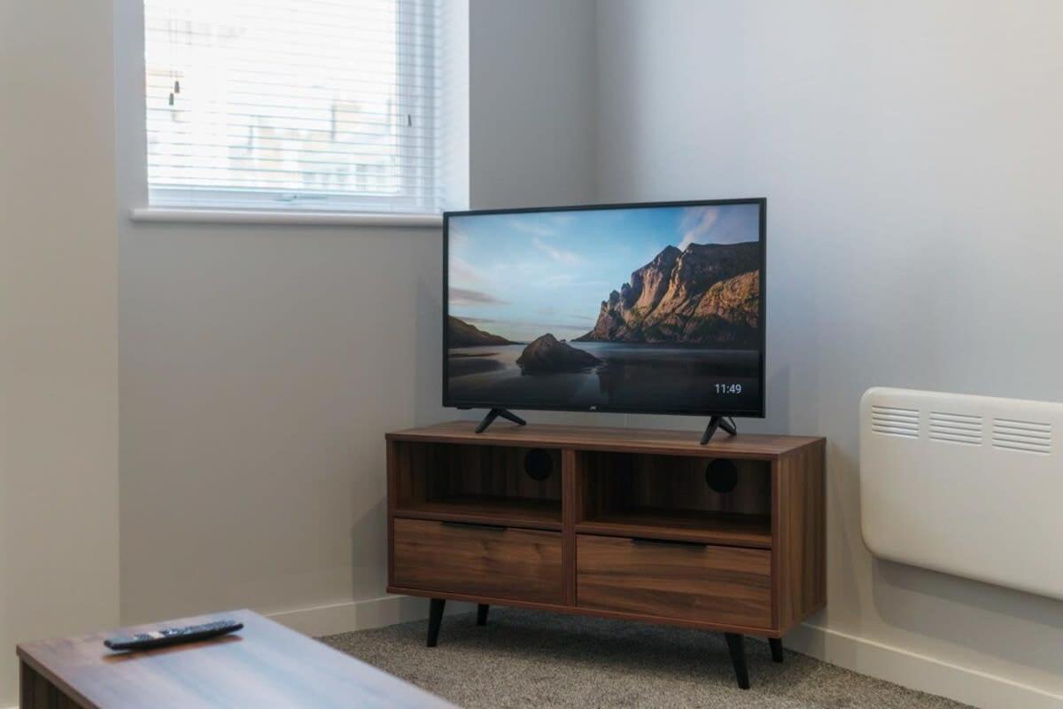 Modern 1 Bedroom In Apartment Liverpool