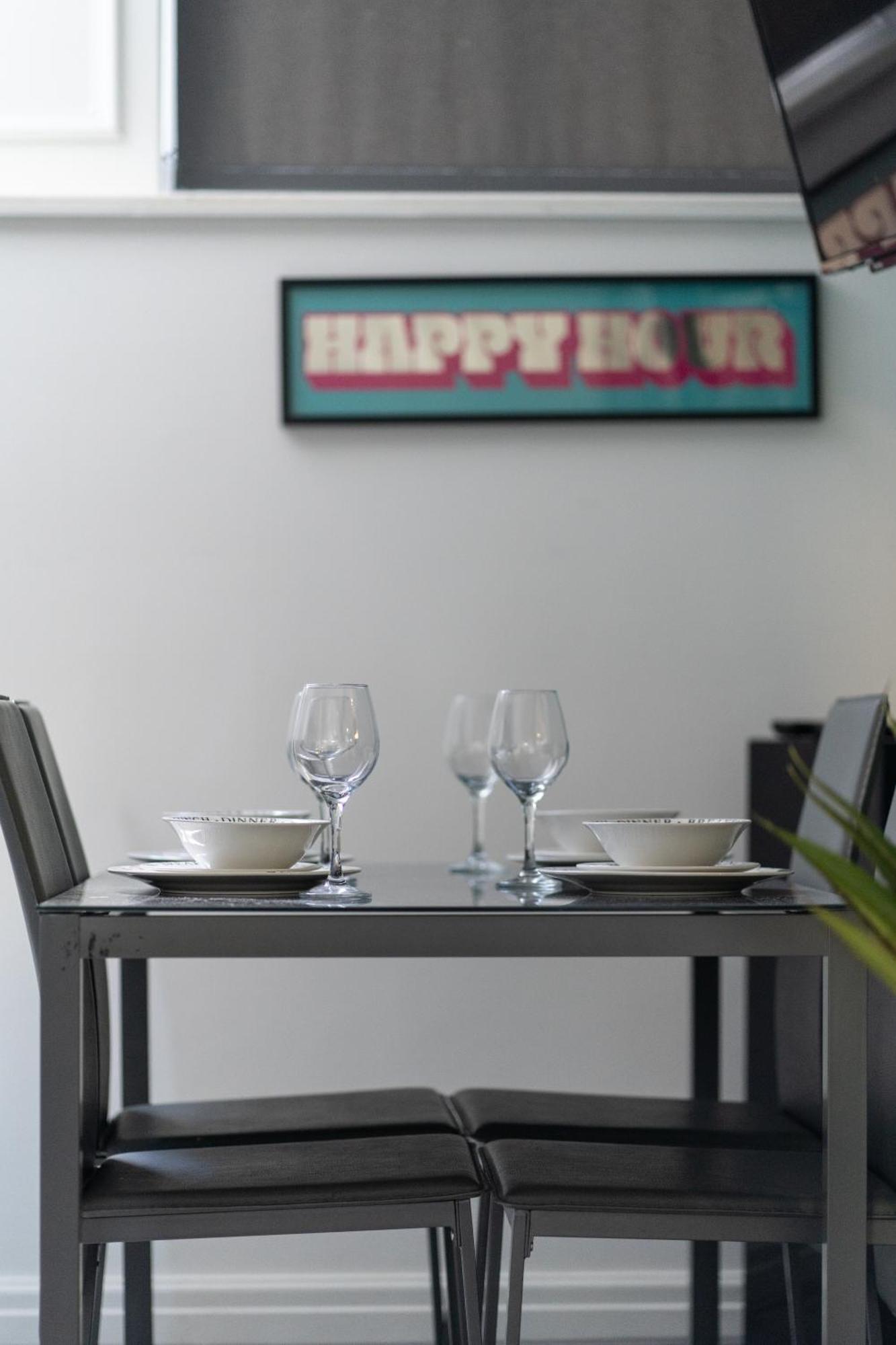 Hackins Hey Stylish Central Duplex - Quiet & Convenient Apartment Liverpool
