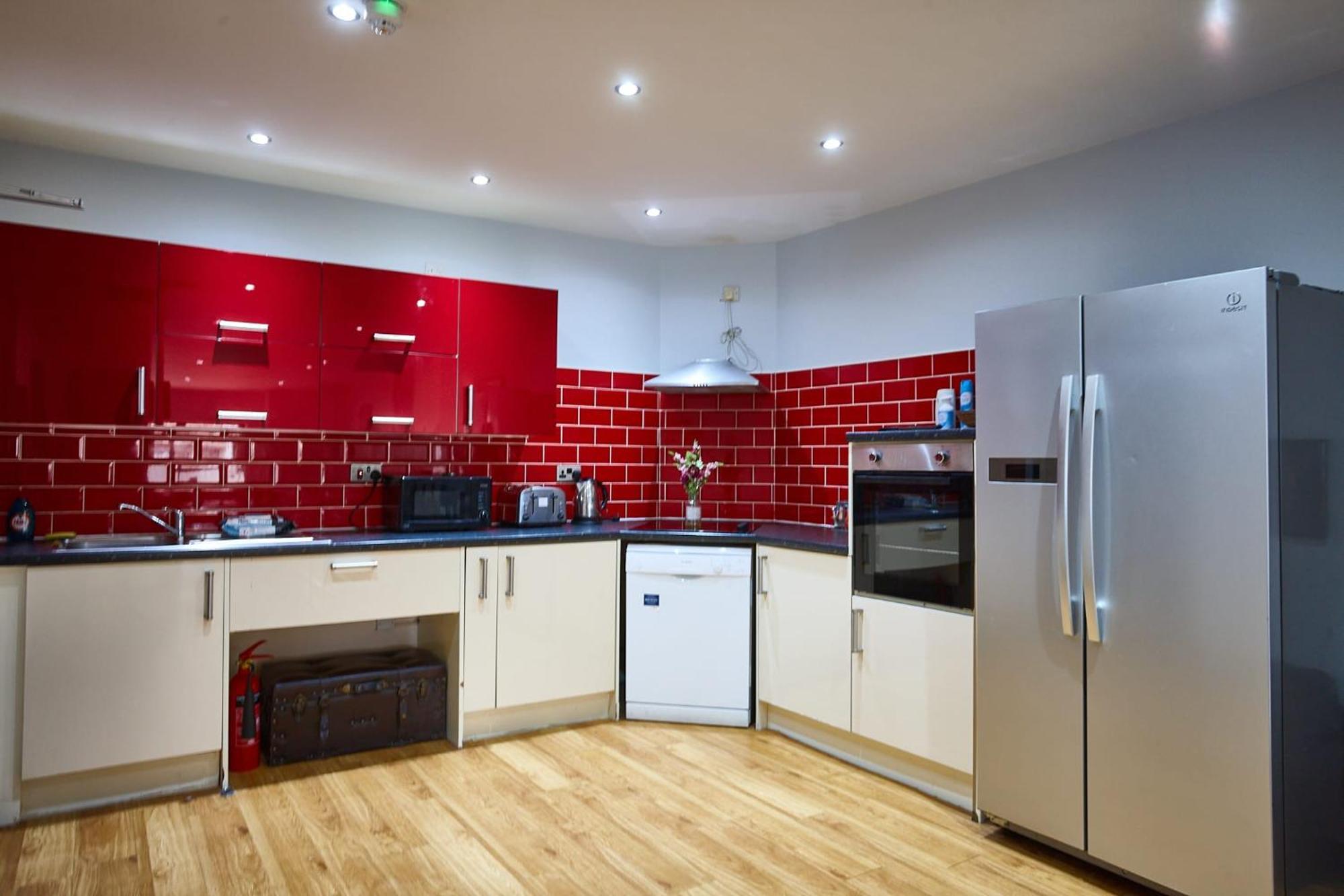 Lennon 4 Bedrooms, 4 Bathrooms Liverpool