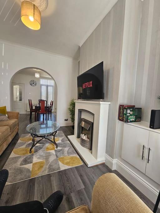 Centre - Comfy 6 Beds - Up To 30 Percent Off - Contractors Delight *