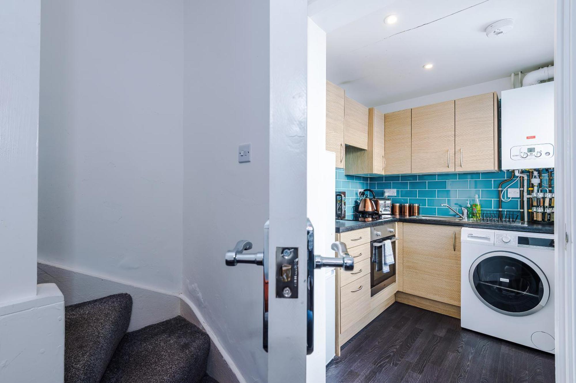 Strathcona House - Air Host & - 3 Bedroom - 3 Bathroom Holiday home Liverpool
