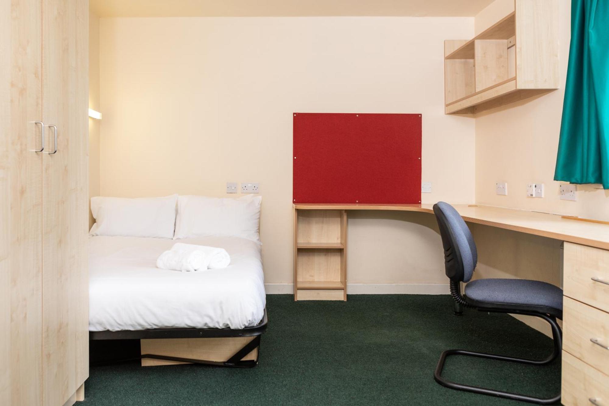Court Apartment