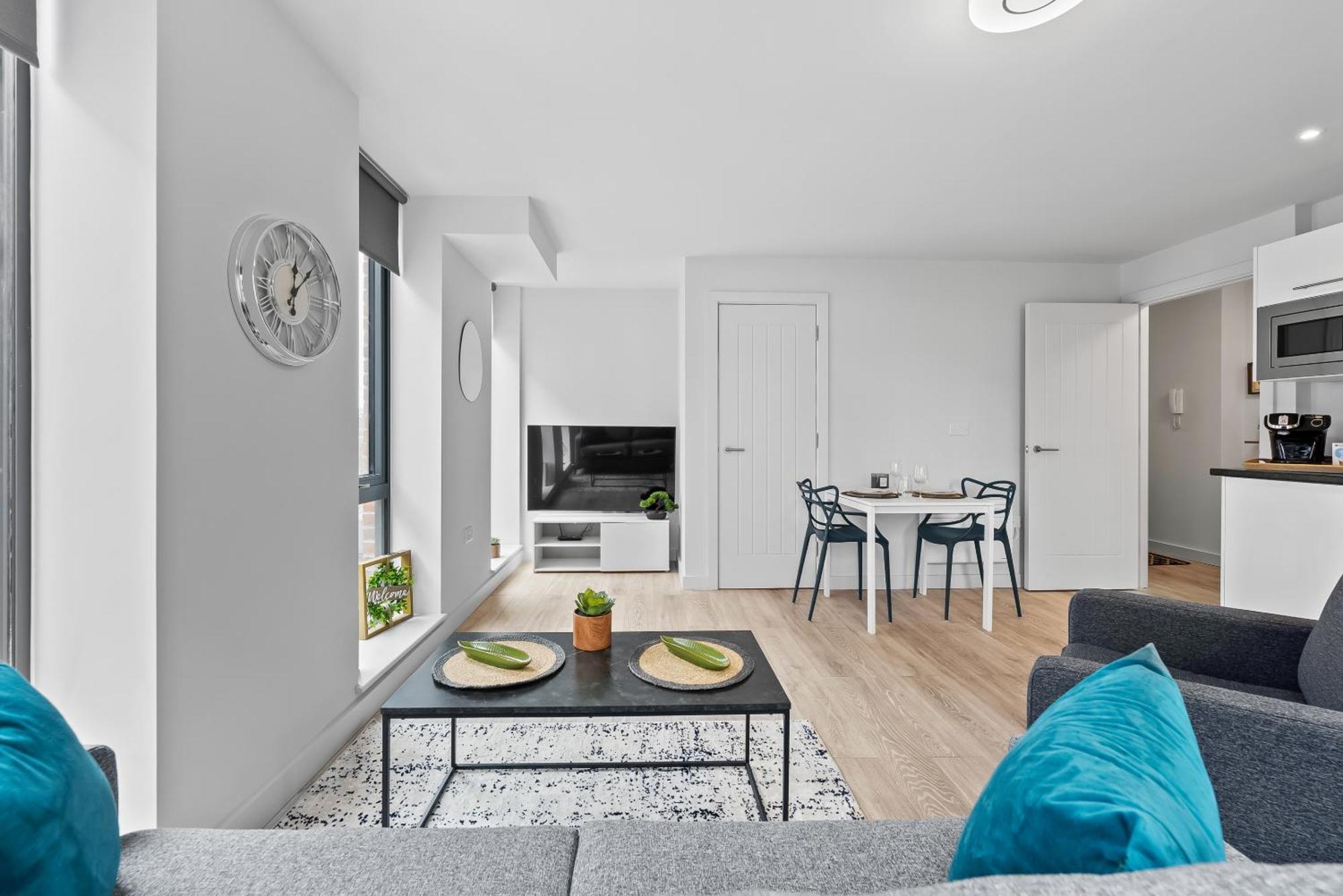 Vichy - Baltic Triangle Modern * Liverpool