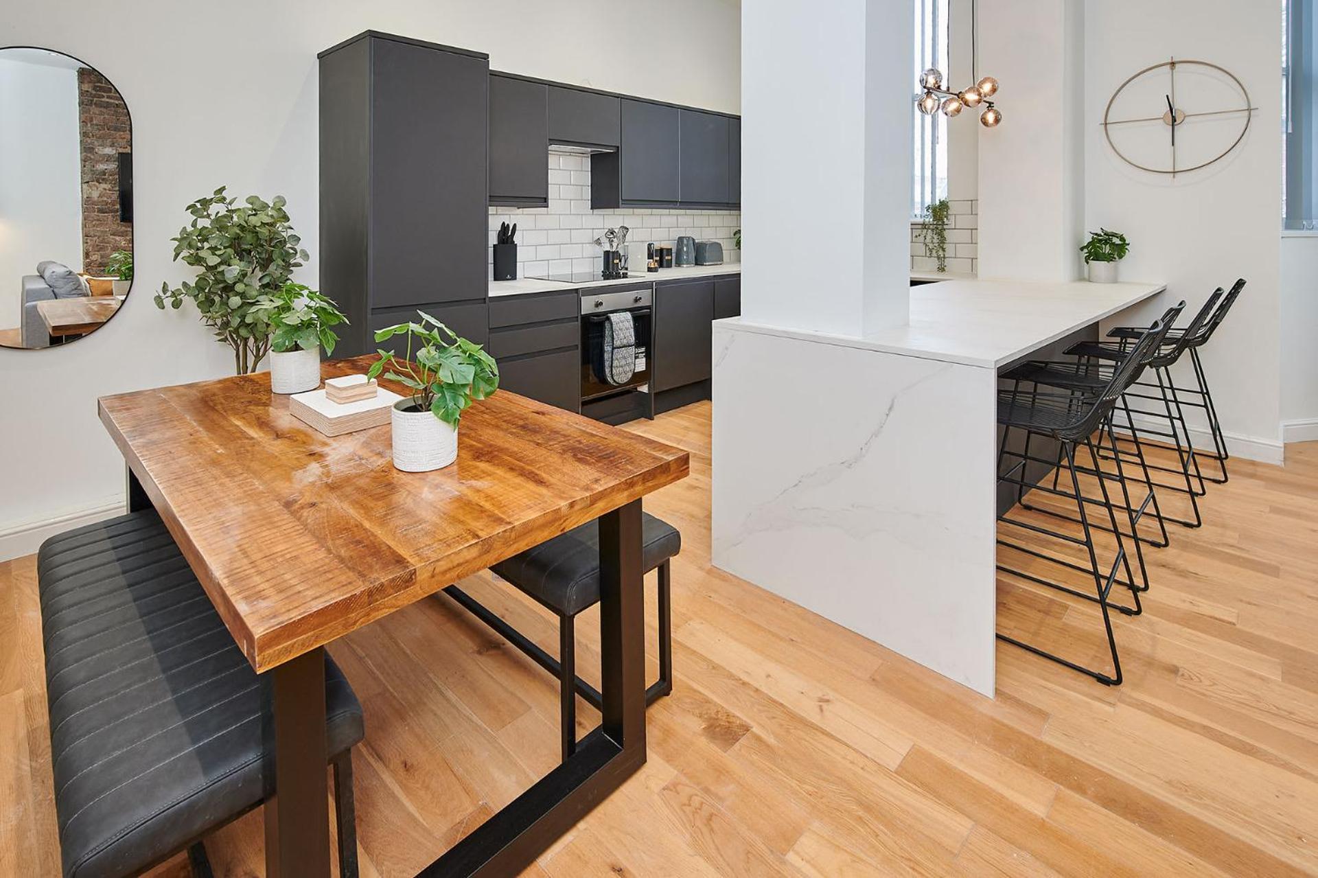 Host & - Princes Place Living Apartment