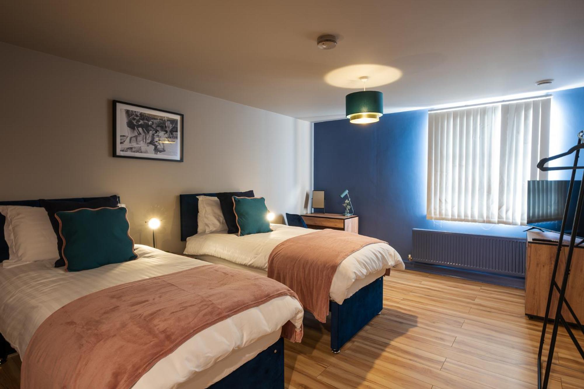 Apartment Centre Two Bedroom In The Heart Of *