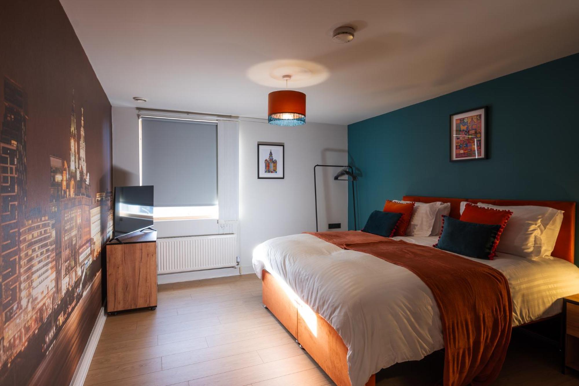 Centre Two Bedroom In The Heart Of Apartment