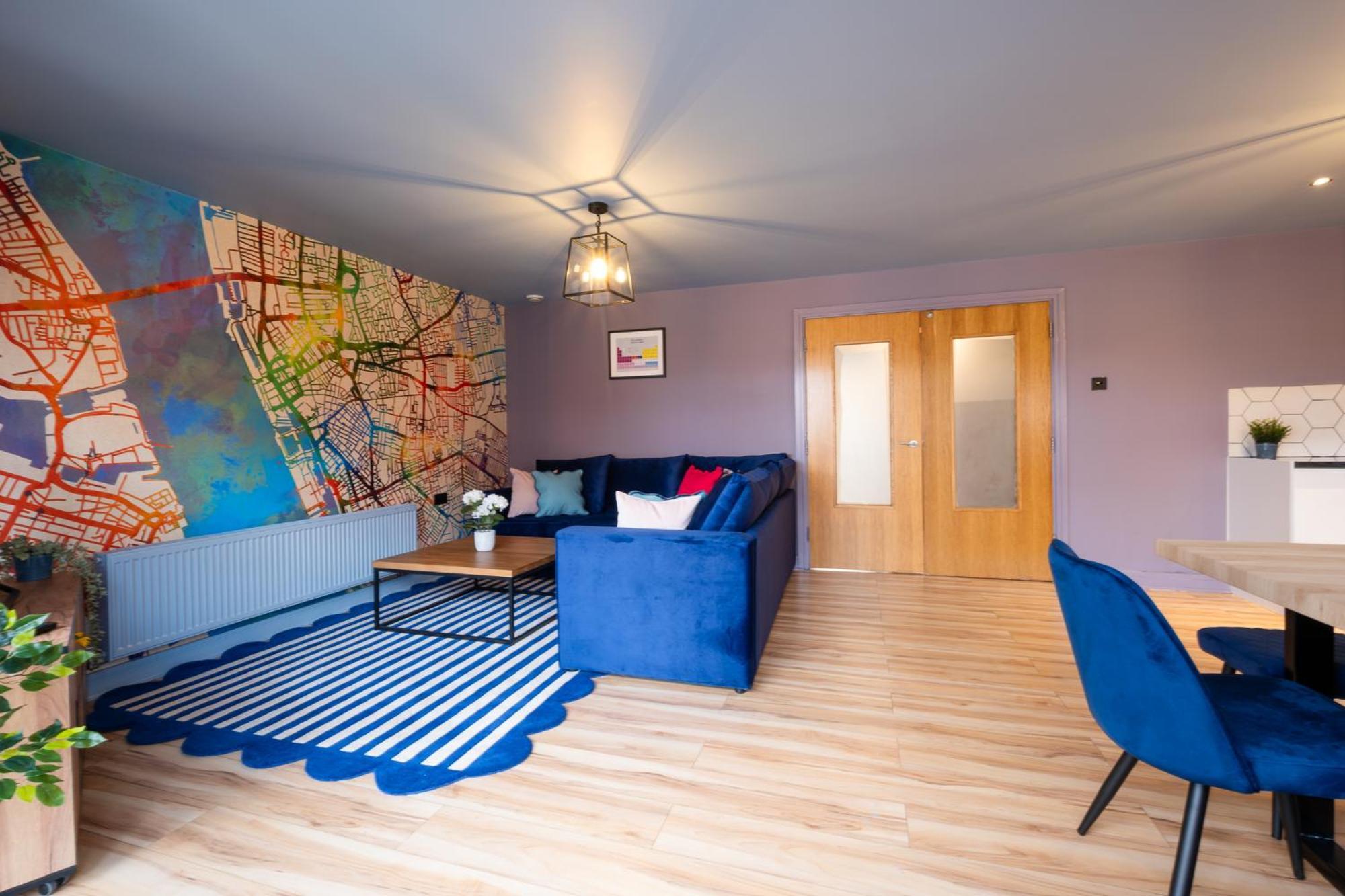 Centre Two Bedroom In The Heart Of