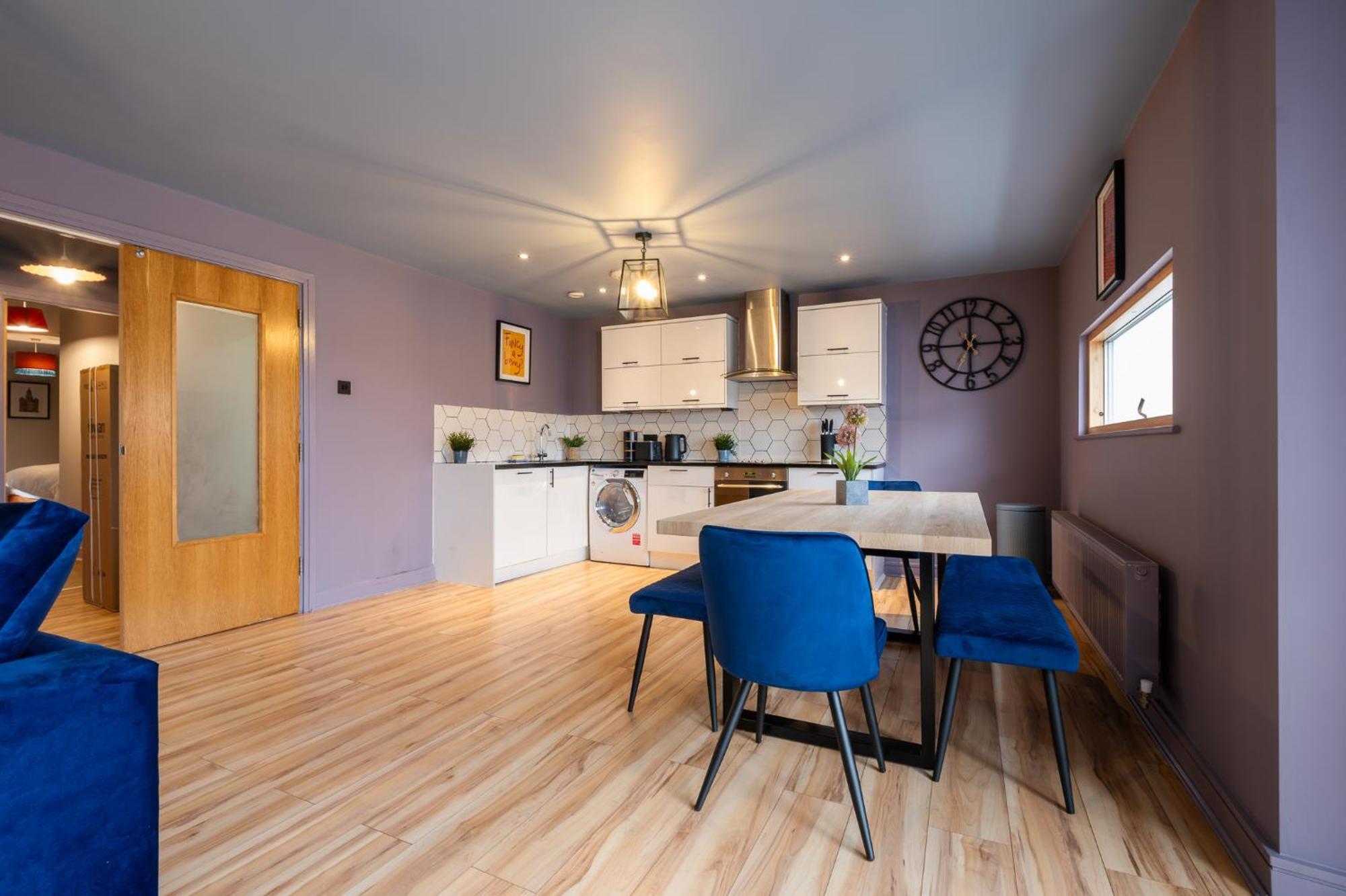 Centre Two Bedroom In The Heart Of *
