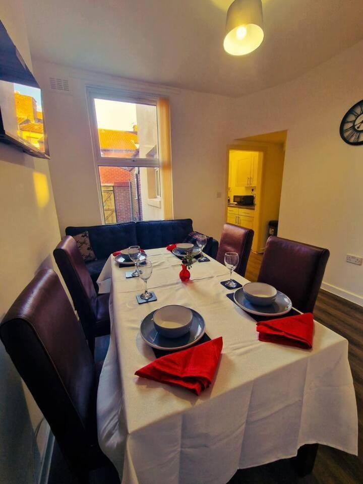 Apartment Beautiful Near Lfc Stadium *