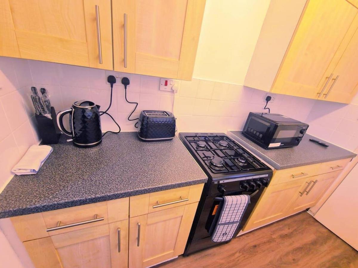 Apartment Beautiful Near Lfc Stadium *