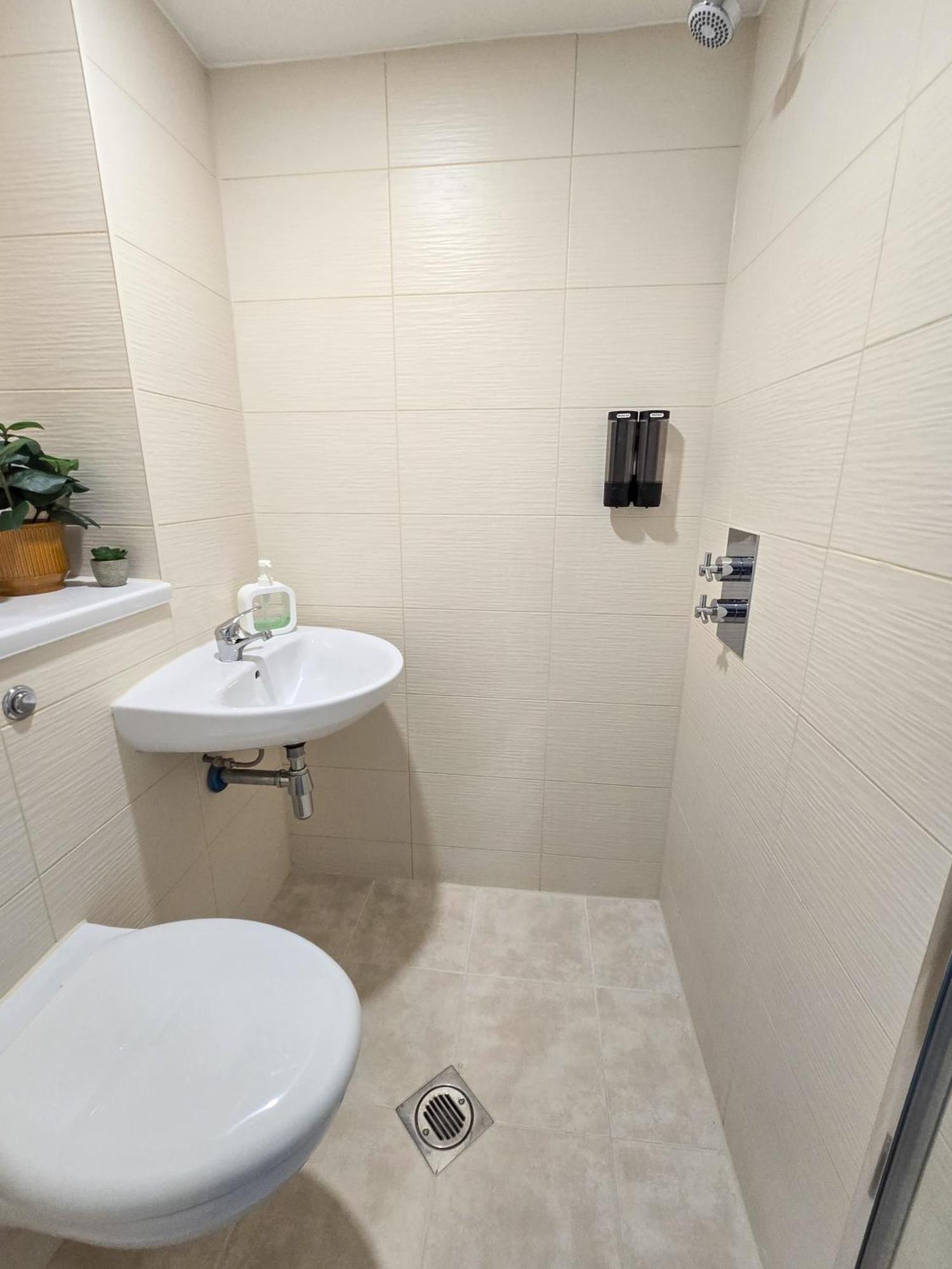 Brand New Luxury By Superhost * Liverpool