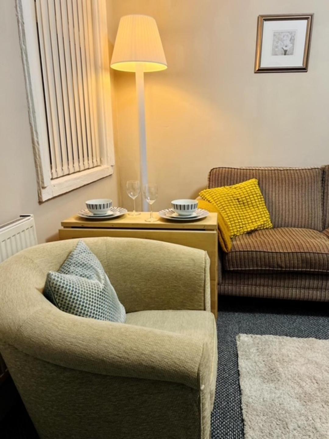 Haven: 4bd Stylish Comfort & Access Holiday home