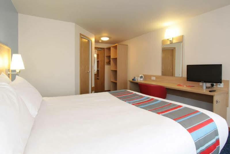 Hotel Travelodge Stonedale Park Liverpool