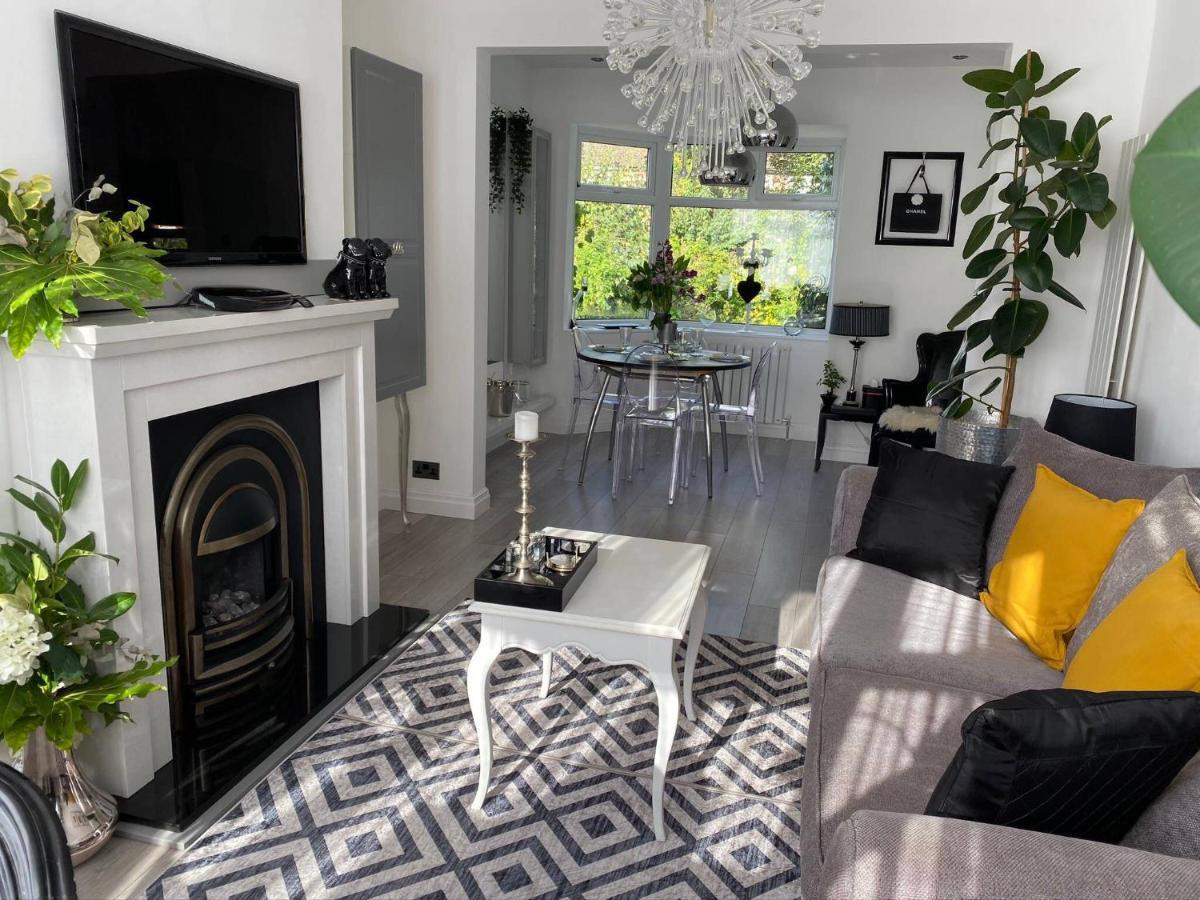 Luxury 5* With Secret Garden And Free Parking Holiday home