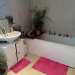 Sunny Double Room Close To City Centre