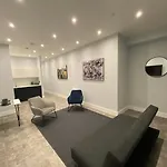 Kempston Suites Liverpool Apartment 6