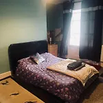 Lovely Spacious 2 Bedroom Apart Georgian Quarter