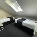 Hosted By Ryan - 2 Bedroom Apartment